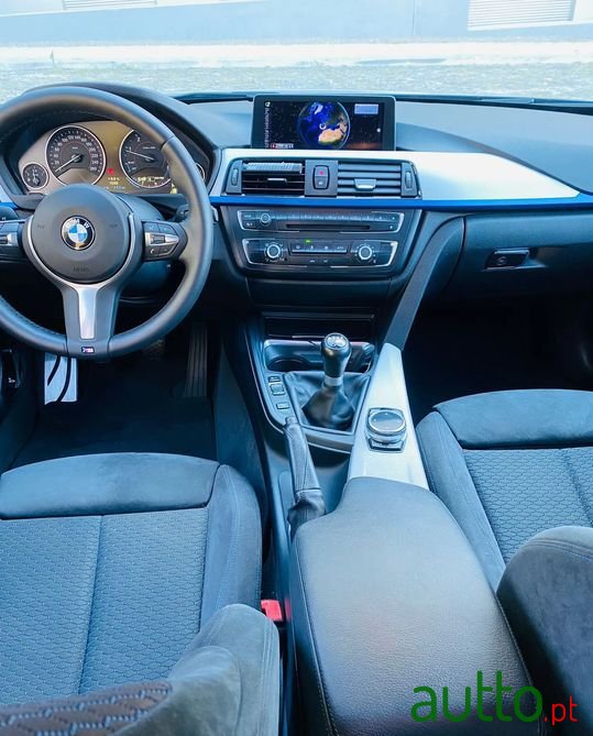 2015' BMW 318 photo #5