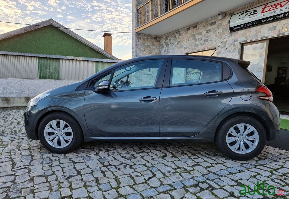 2017' Peugeot 208 photo #4