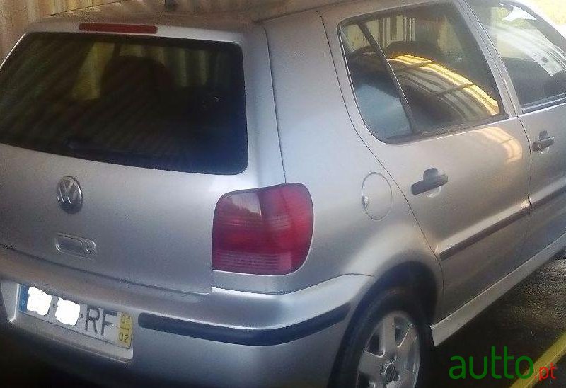 2001' Volkswagen Polo Highline Ac Abs Ta photo #2