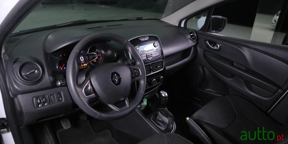 2018' Renault Clio 1.5 Dci Zen photo #6