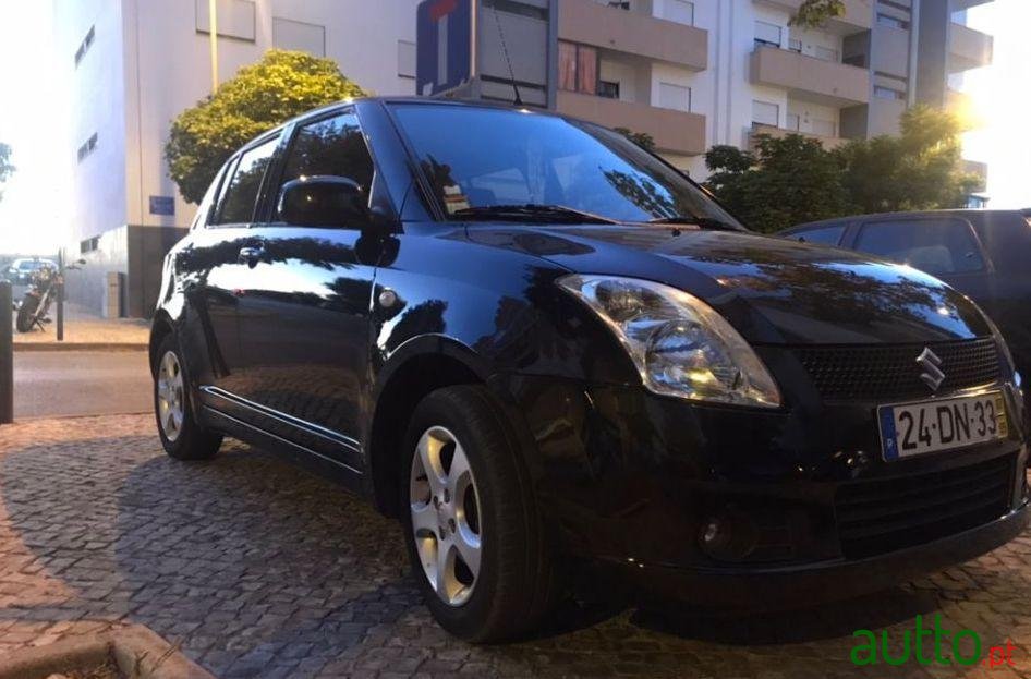 2007' Suzuki Swift 1.3 photo #4