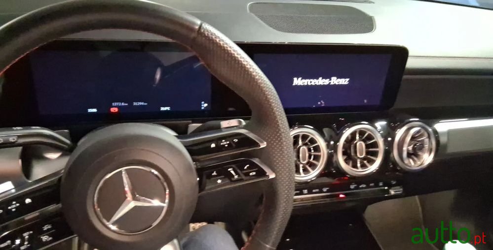 2024' Mercedes-Benz EQB photo #2