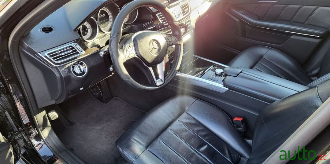 2014' Mercedes-Benz E-300 photo #6