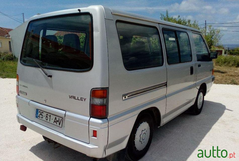 1992' Mitsubishi L300 photo #3