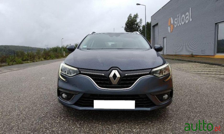 2016' Renault Megane Sport Tourer photo #1