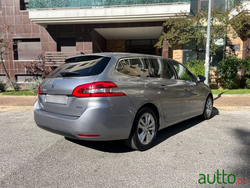 2015' Peugeot 308 1.6 Bluehdi Active photo #6