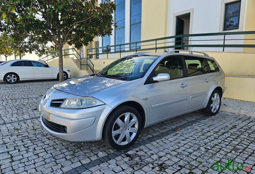 2006' Renault Megane Break photo #1