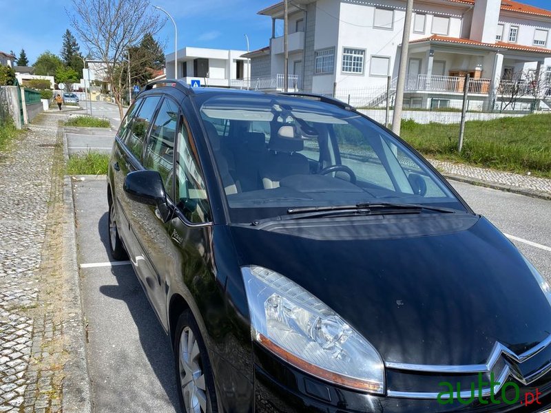 2010' Citroen C4 Grand Picasso photo #5