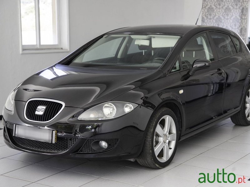 2006' SEAT Leon photo #3