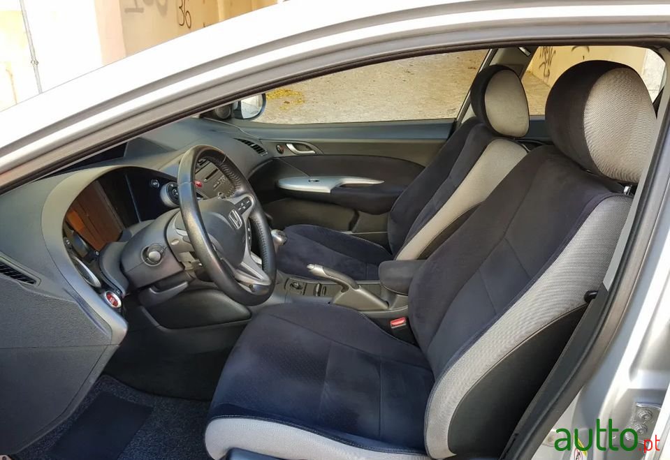 2007' Honda Civic Sport photo #4