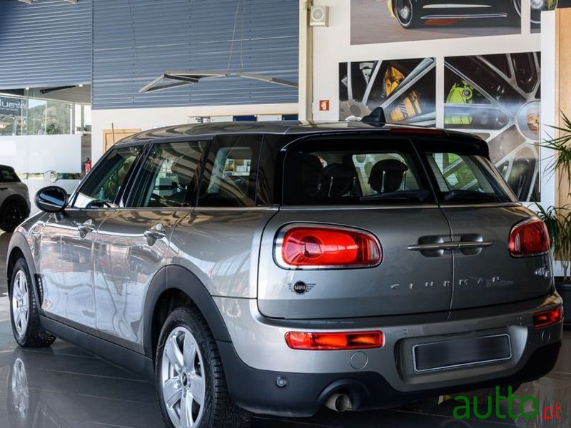 2019' MINI Clubman One D photo #6