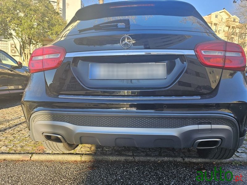 2015' Mercedes-Benz GLA 180 photo #6