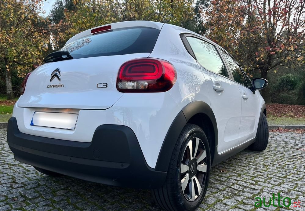 2020' Citroen C3 1.5 Bluehdi Shine photo #3