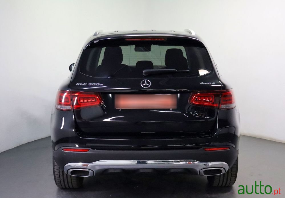 2021' Mercedes-Benz Classe Glc E 4Matic photo #3