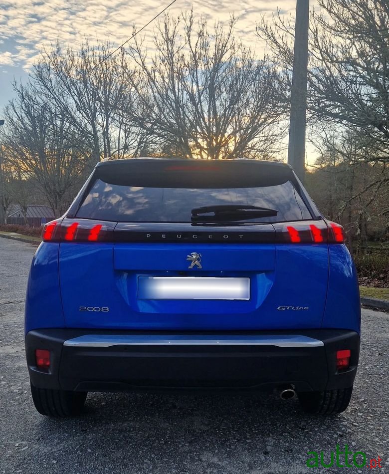 2020' Peugeot 2008 1.5 Bluehdi Gt Line photo #6