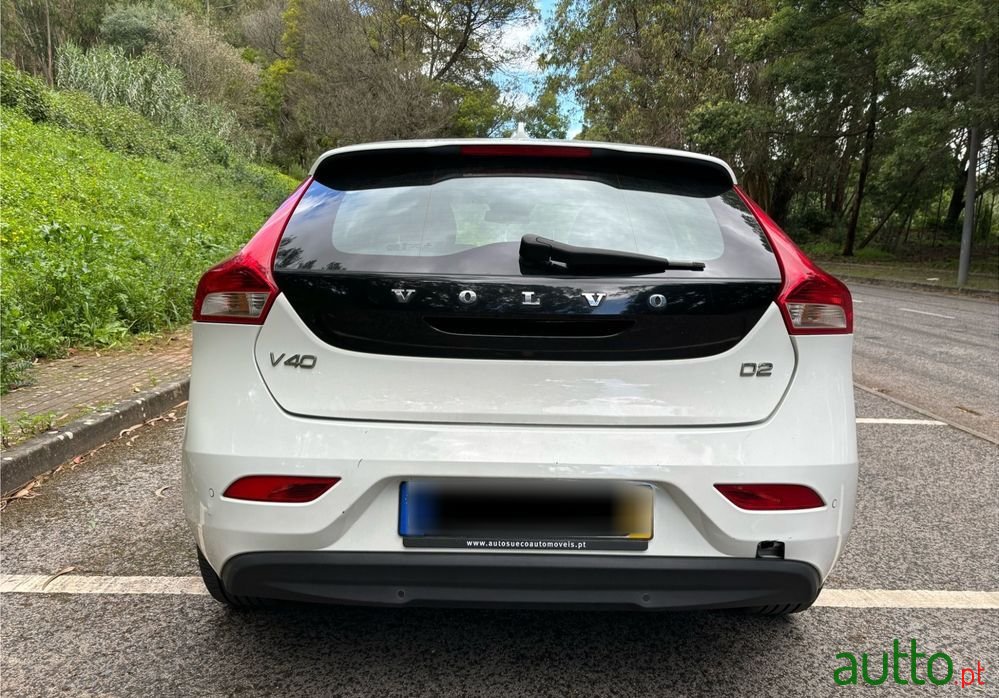 2016' Volvo V40 photo #5