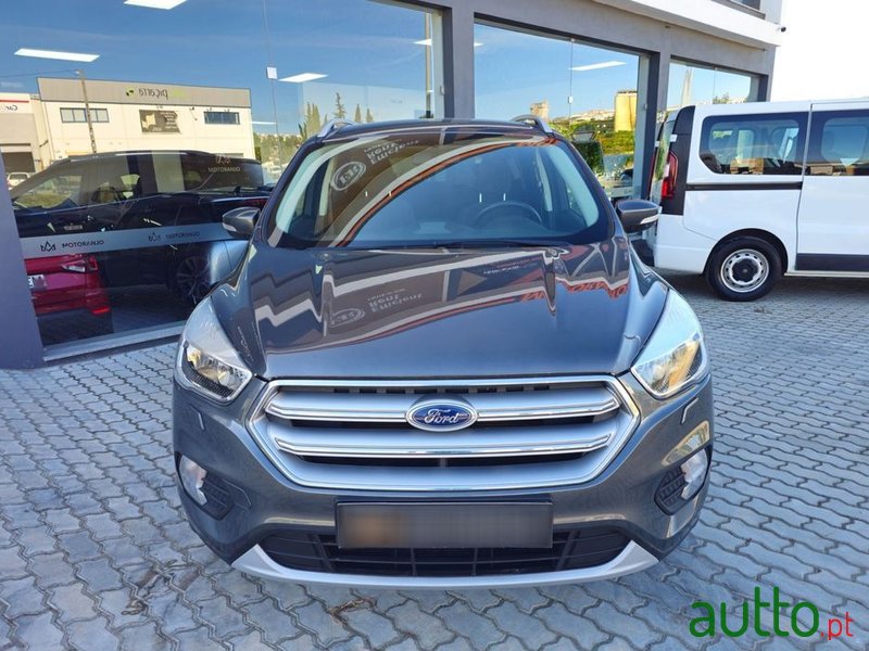2017' Ford Kuga photo #2