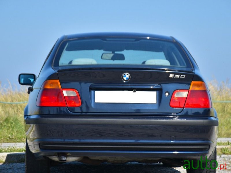2000' BMW 320 photo #5
