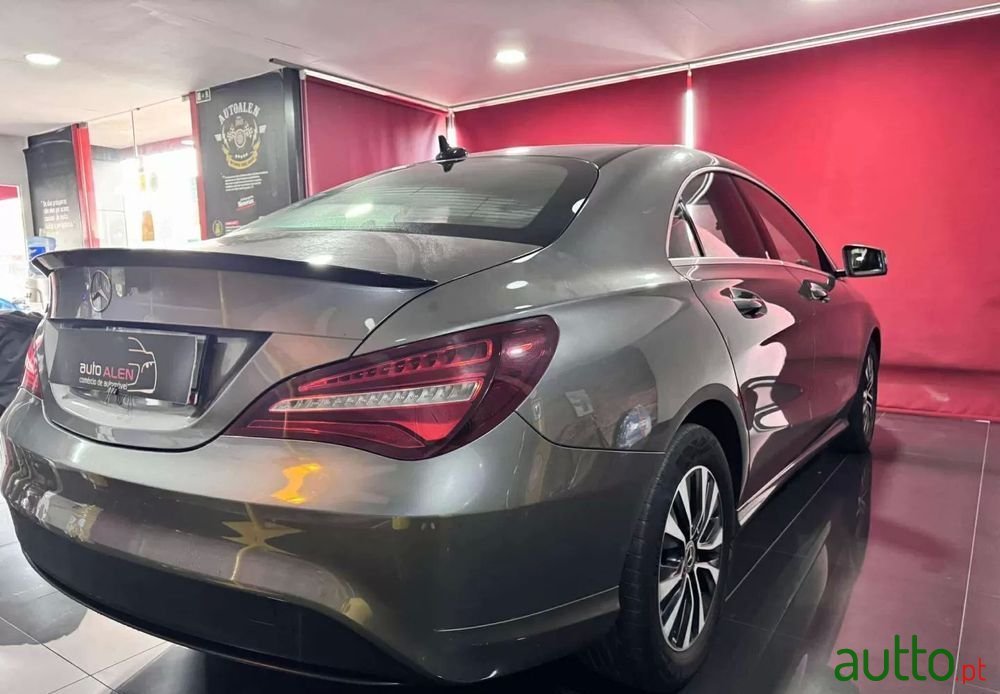 2018' Mercedes-Benz Classe Cla photo #4