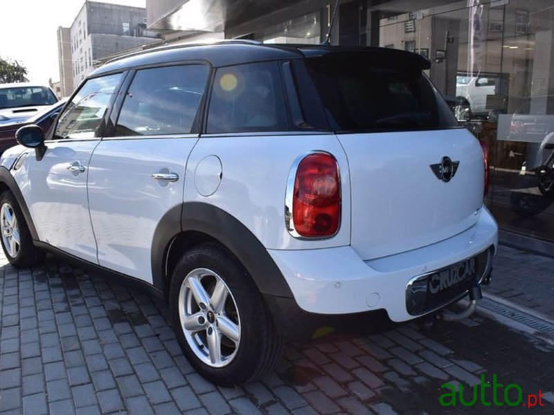 2010' MINI Countryman Cooper photo #3