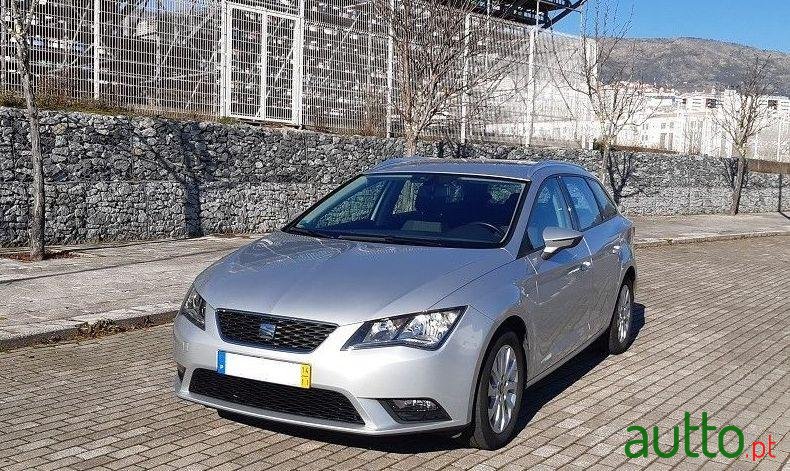 2014' SEAT Leon St photo #1