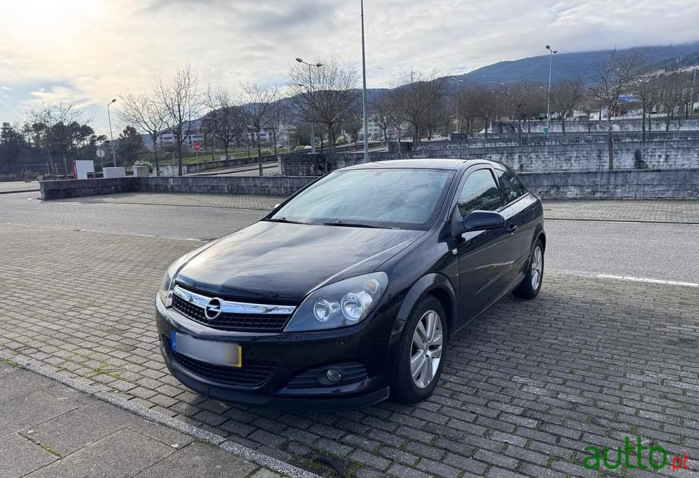 2008' Opel Astra Gtc 1.4 photo #1