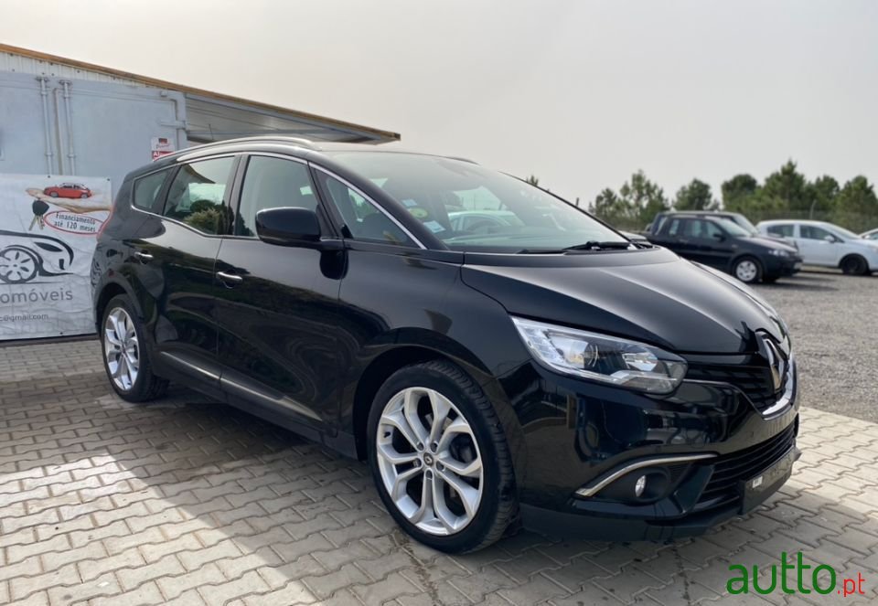 2018' Renault Grand Scenic photo #3