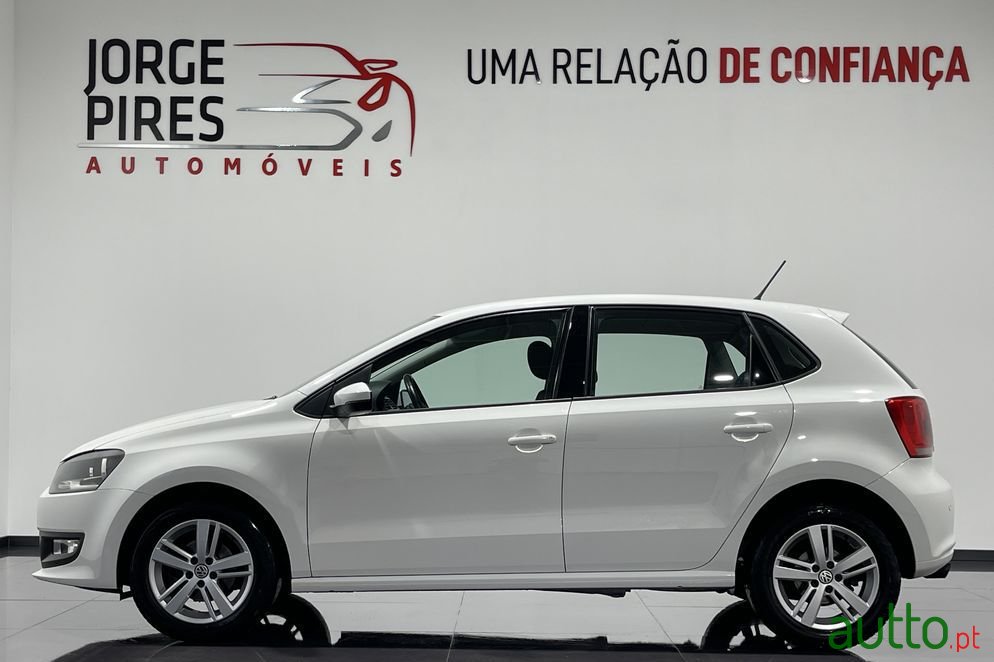 2014' Volkswagen Polo photo #4