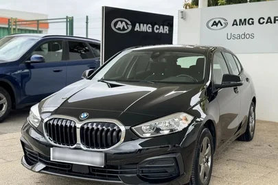 2023' BMW Série 1 D Corporate Edition