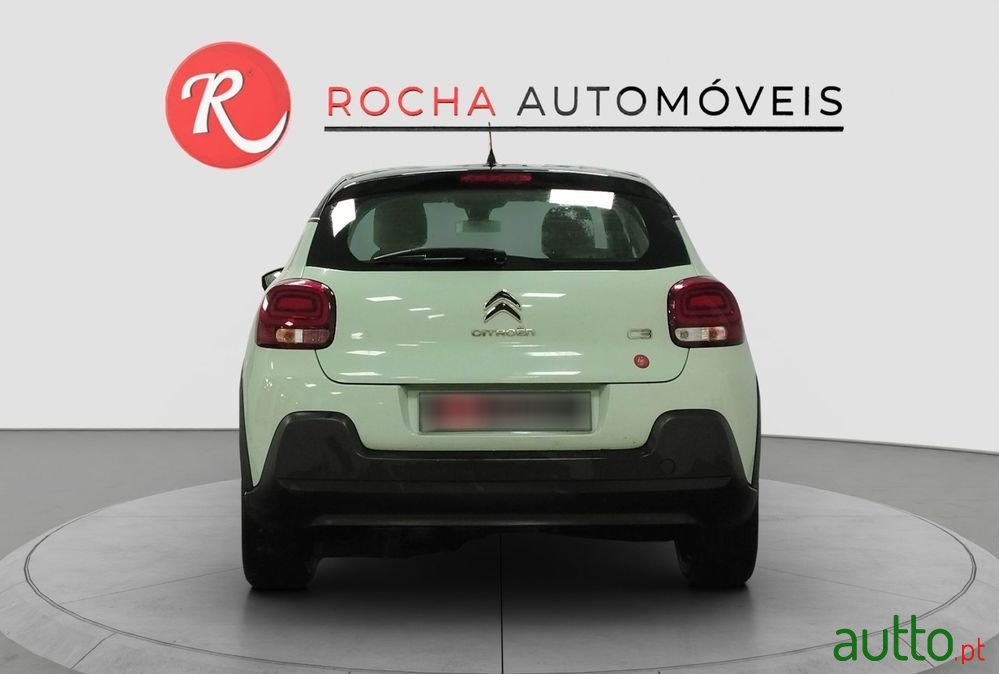 2019' Citroen C3 1.2 Puretech Shine photo #4