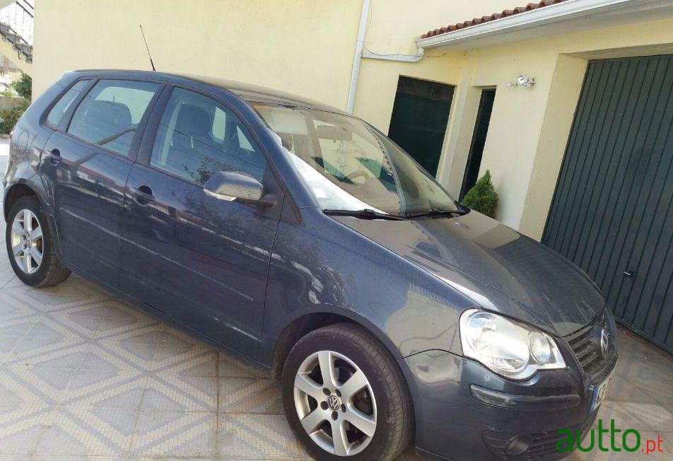 2007' Volkswagen Polo photo #2