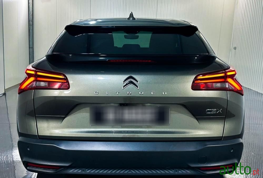 2023' Citroen C5 X photo #5