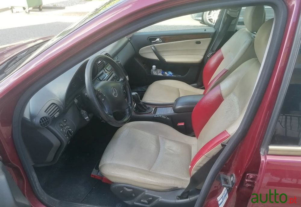 2002' Mercedes-Benz Classe C photo #6