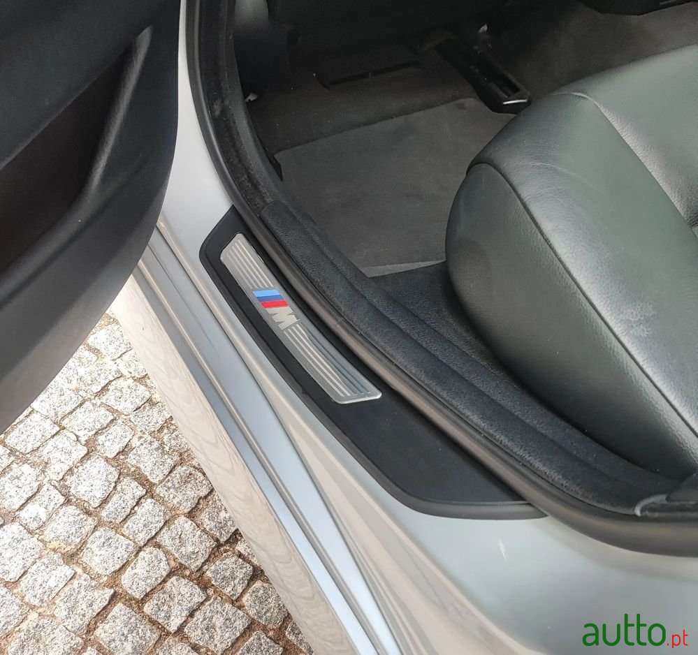 2012' BMW Série 5 D Pack M Auto photo #4