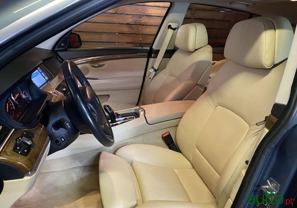 2009' BMW 535 Gran Turismo I Xdrive photo #4