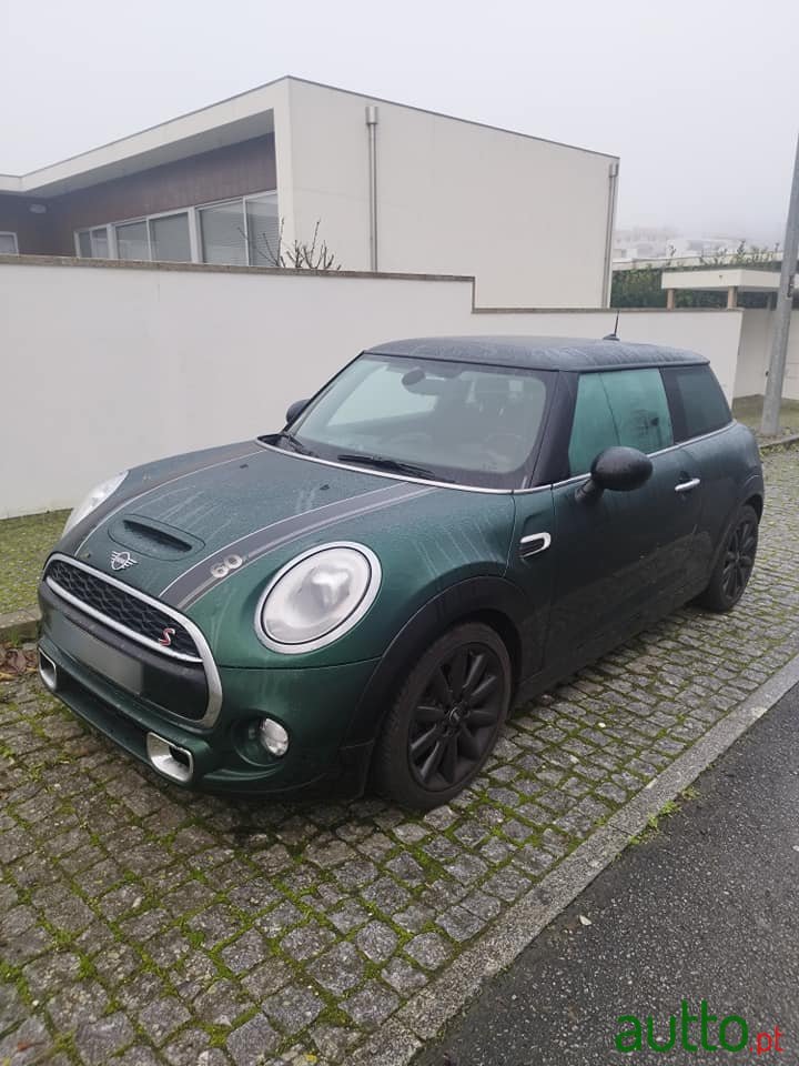 2017' MINI Cooper photo #5