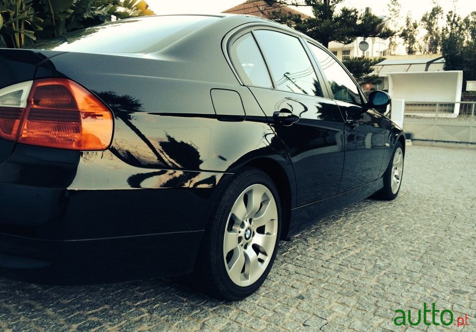 2007' BMW 320 photo #6