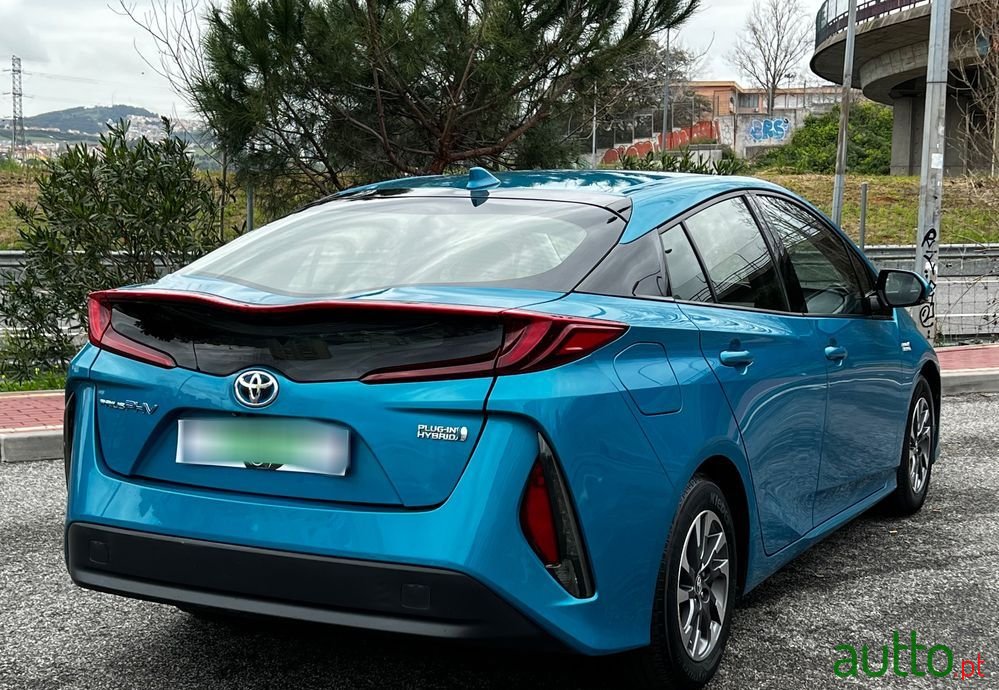 2017' Toyota Prius photo #6