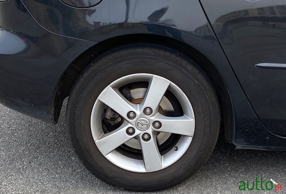 2005' Mazda 3 photo #3