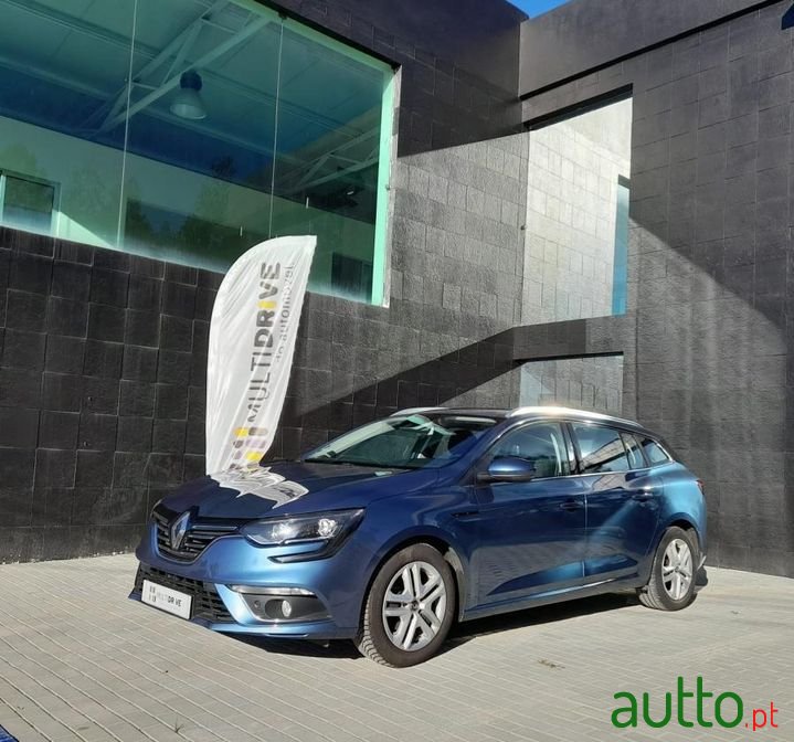 2017' Renault Megane Sport Tourer photo #1