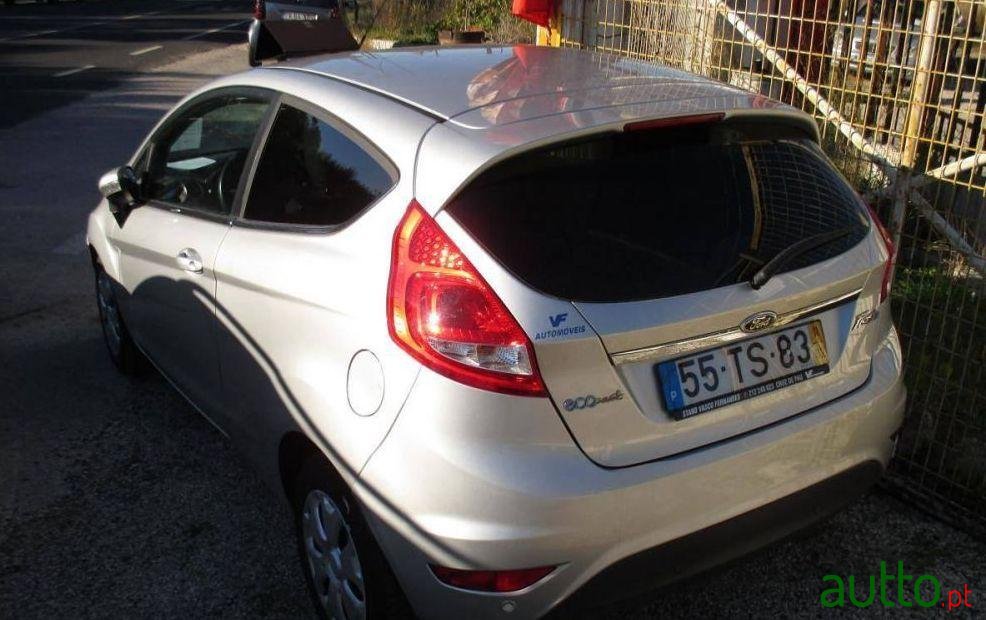 2011' Ford Fiesta 1.6 Tdci Econetic photo #2