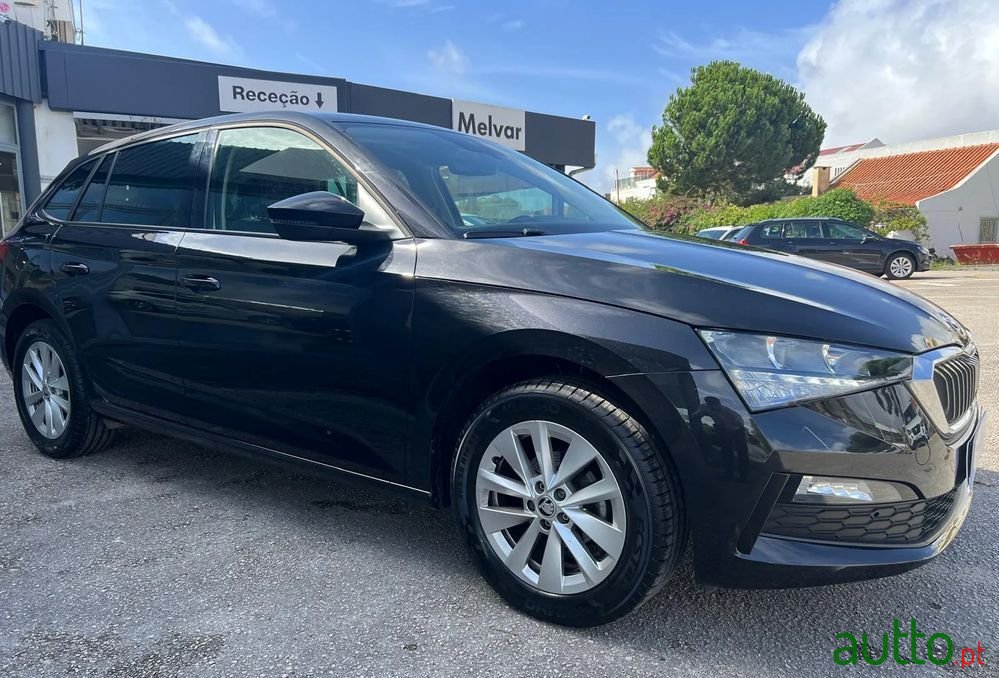 2023' Skoda Scala 1.0 Tsi photo #5