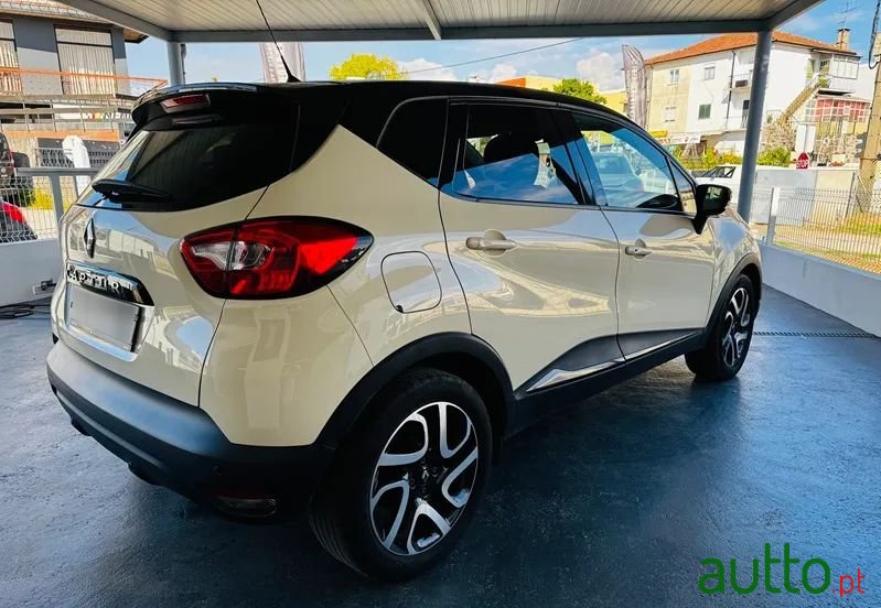 2015' Renault Captur 1.5 Dci Exclusive photo #6