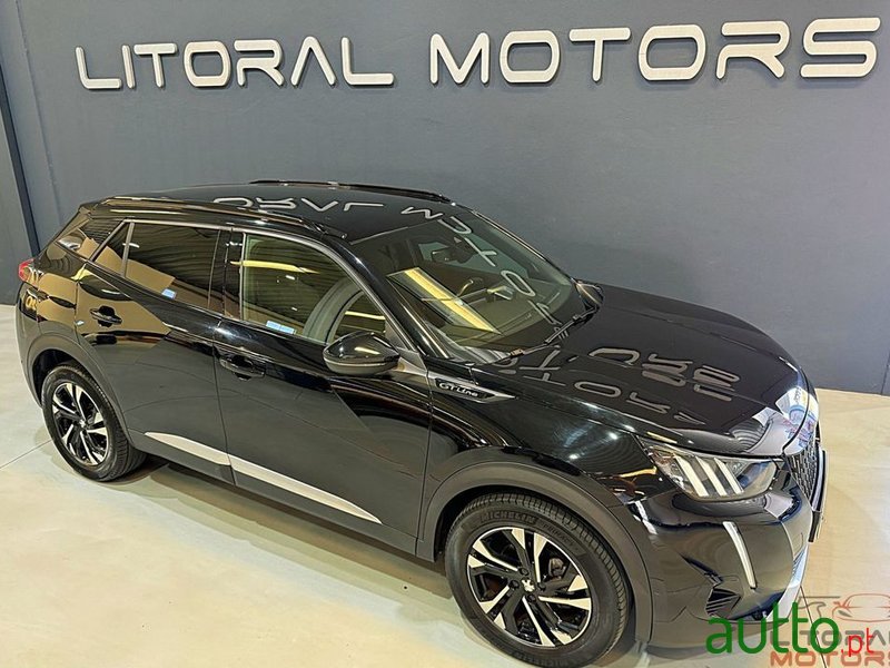 2020' Peugeot 2008 photo #2