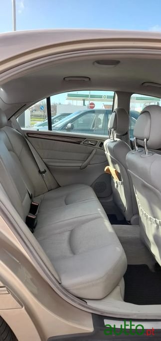 2002' Mercedes-Benz C-220 photo #5