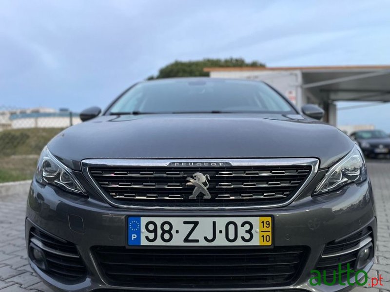 2019' Peugeot 308 photo #2