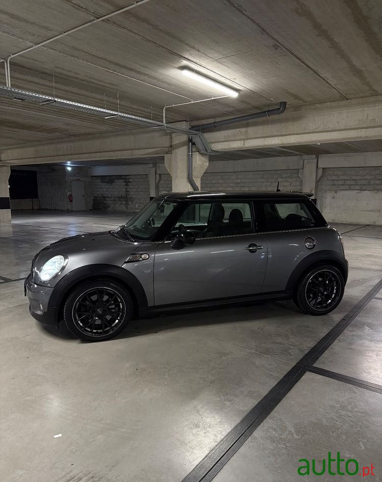 2011' MINI Cooper S 3 Portas photo #3