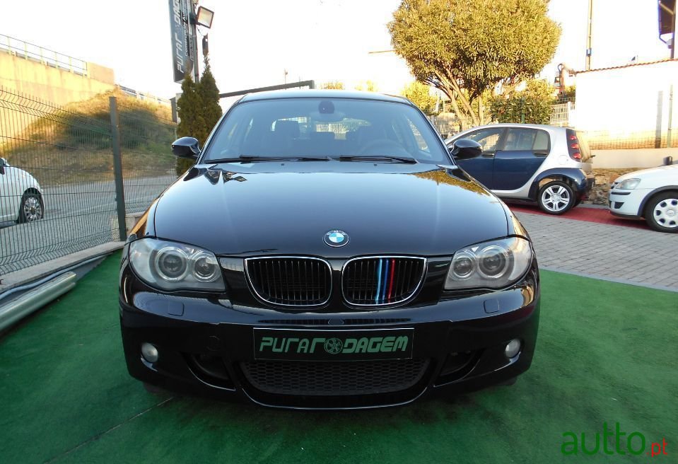 2008' BMW 120 photo #3