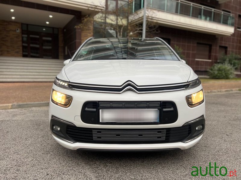 2021' Citroen C4 SpaceTourer photo #2