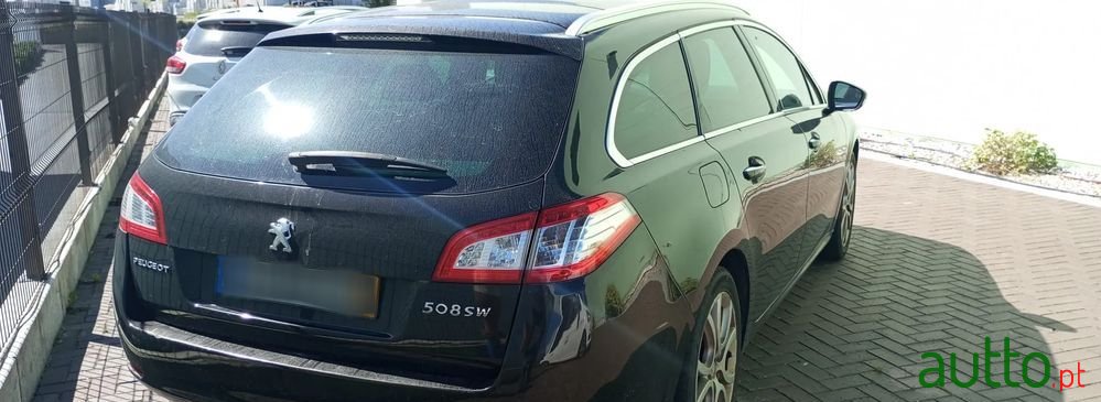 2011' Peugeot 508 Sw photo #3